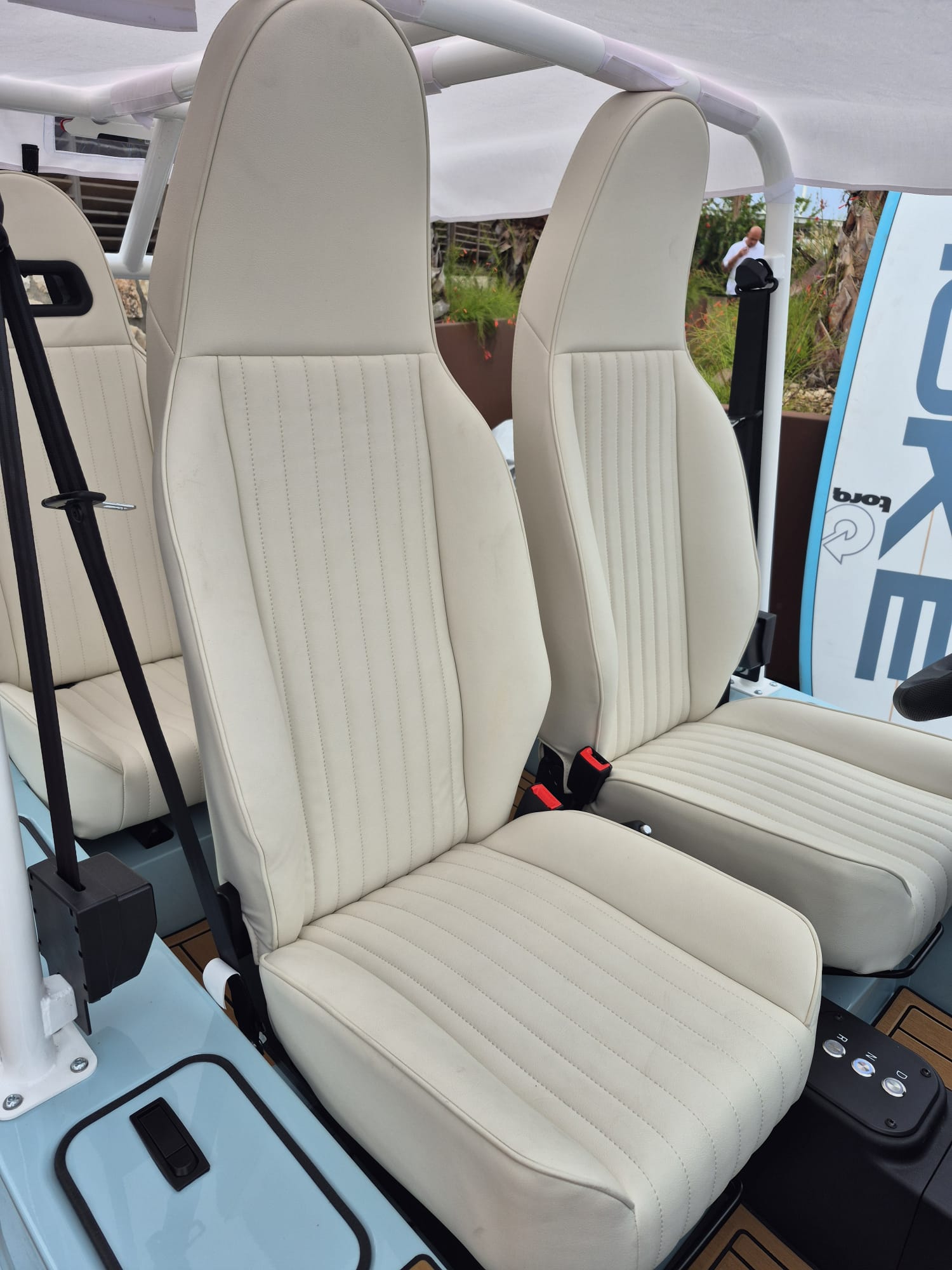 Int&eacute;rieur Moke &eacute;lectrique SUNCAR France